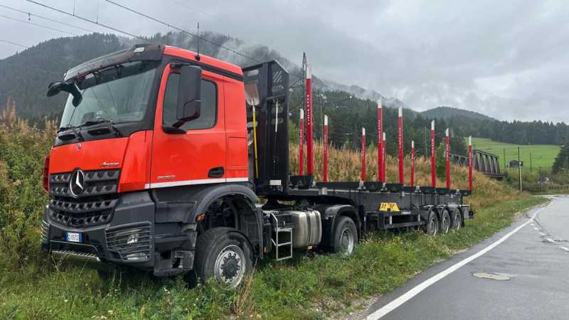 OmecoHub - MERCEDES AROCS